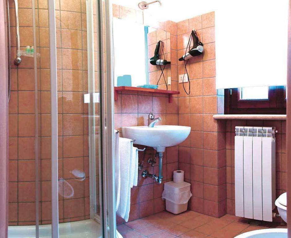 B&B Indipendenza Чивитанова-Марке Экстерьер фото